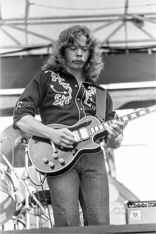 B205-24.jpg :: Oakland Stadium 7/2/77