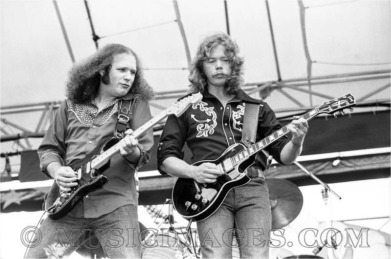 B205-29.jpg :: Oakland Stadium 7/2/77