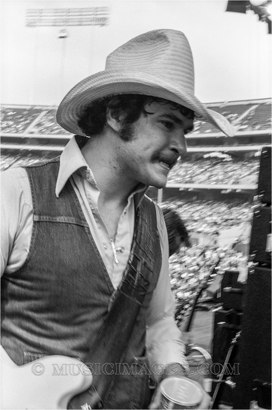 B205-36.jpg :: Oakland Stadium 7/2/77