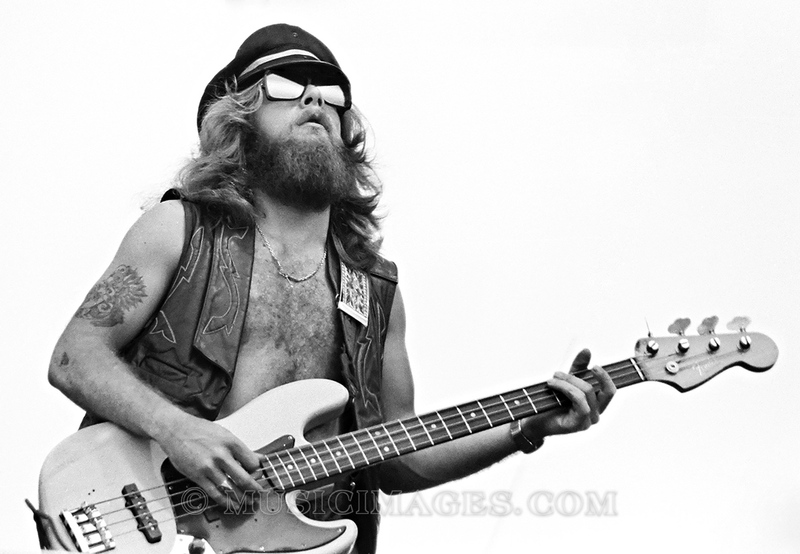 B207-14.jpg :: Oakland Stadium, Oakland, Ca 7/2/77