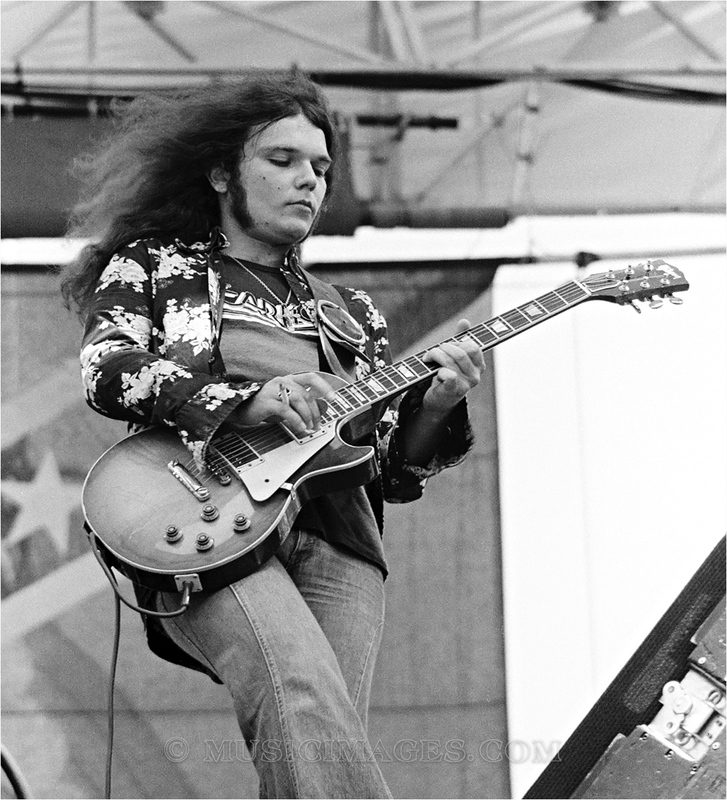 B207-23.jpg :: Oakland Stadium, Oakland, Ca 7/2/77