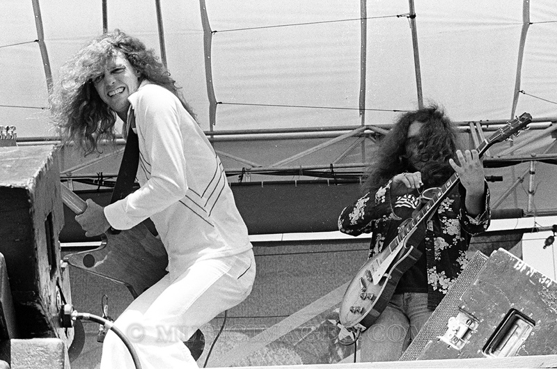 B208-17.jpg :: Oakland Stadium, Oakland, Ca 7/2/77