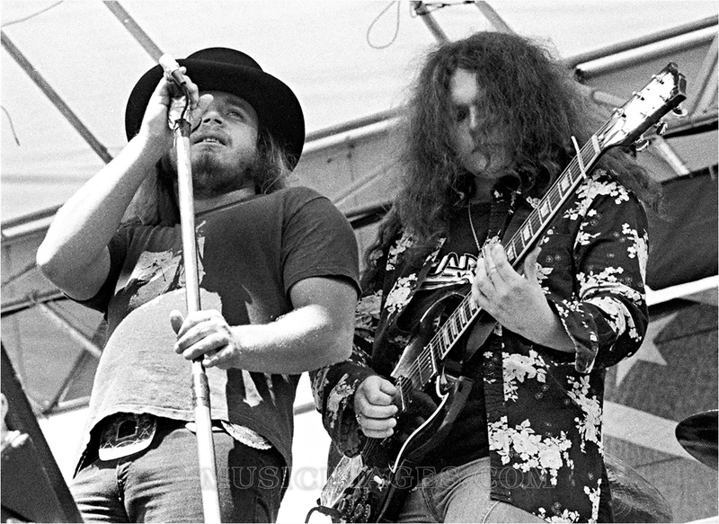 B208-34.jpg :: Oakland Stadium, Oakland, Ca 7/2/77