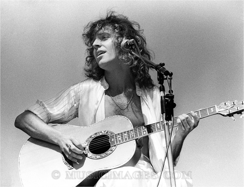 B209-28.jpg :: Day On The Green - Oakland Stadium, Oakland, Ca. 7/2/77