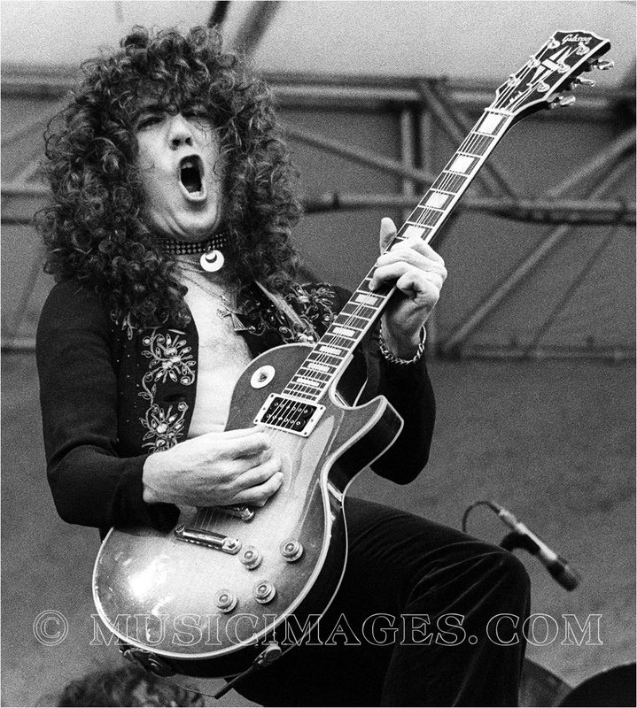B215-15.jpg :: Nick Giraldo performs with the Rick Derringer Band, opening for Led Zeppelin - Oakland Stadium, Oakland, Ca. 7/23/77