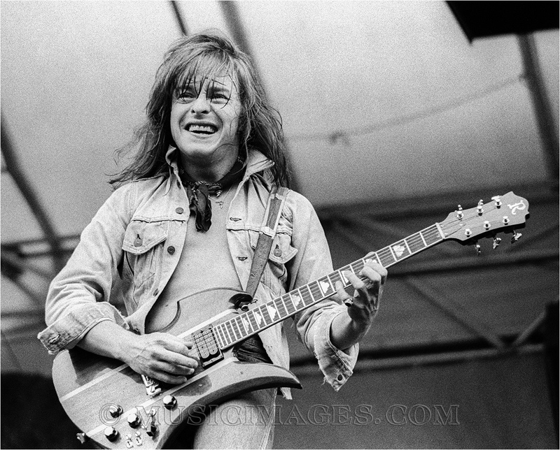B215-29.jpg :: Rick Derringer opening for Led Zeppelin - Oakland Stadium, Oakland, Ca. 7/23/77
