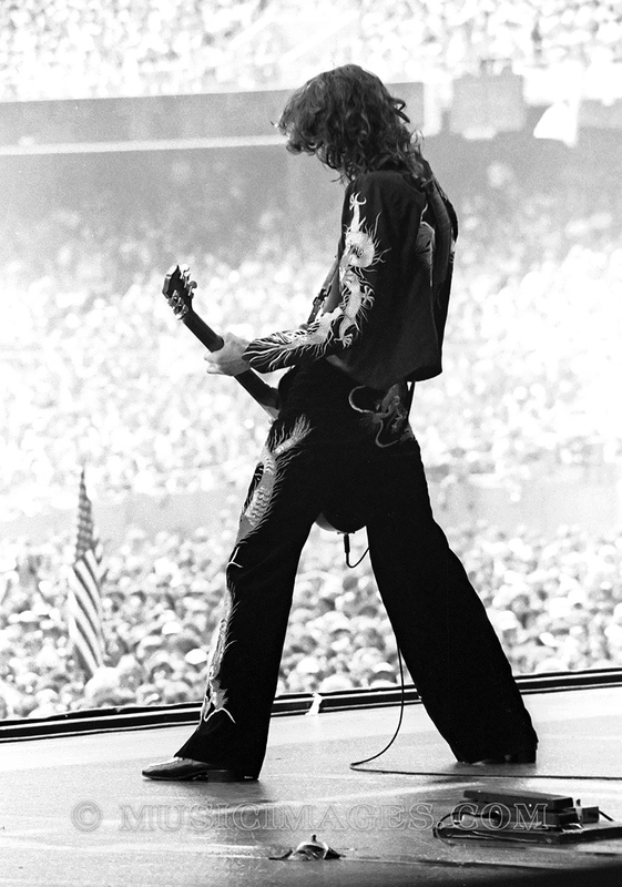 B219-31.jpg :: Oakland Stadium, Oakland, Ca. 7/23/77