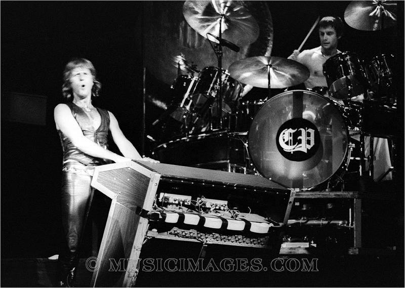 B226-36.jpg :: Oakland Coliseum, Oakland, Ca. 8/6/77