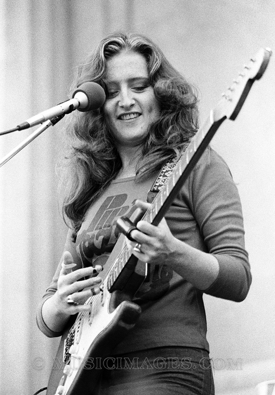B236-21.jpg :: Greek Theater, Berkeley, Ca. 9/3/77