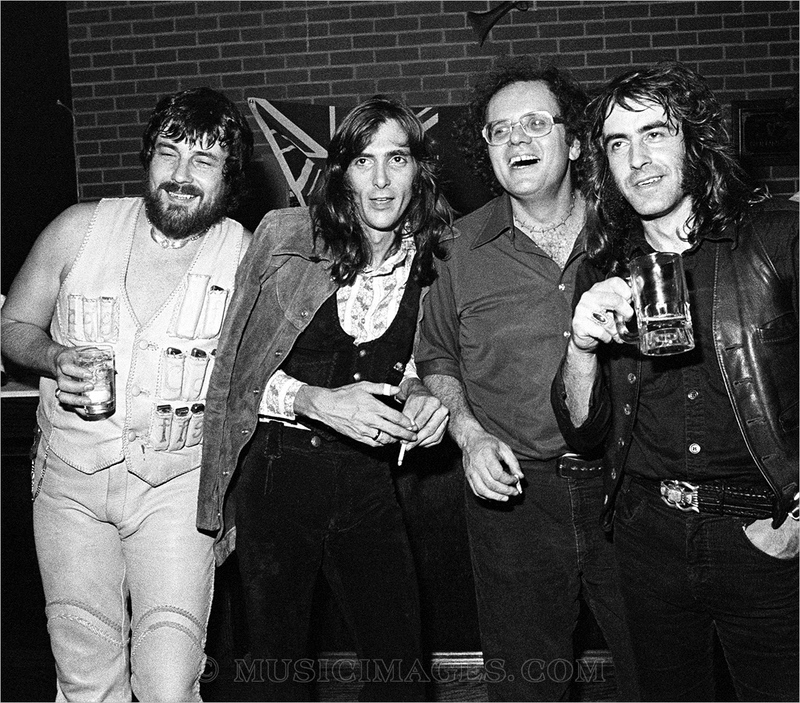 B266-10.jpg :: 7 Deadly Sins gig with Billy Roberts, John Cipollina, Nick Gravenites and Pete Sears - Old Waldorf club, San Francisco, Ca. 11/6/77