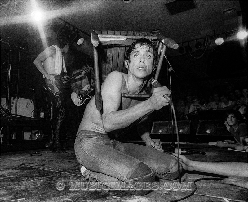 B278-11.jpg :: Old Waldorf club, San Francisco, Ca. 11/12/77