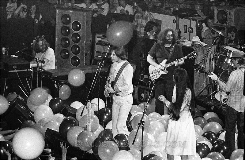 B294-36.jpg :: Winterland, San Francisco, Ca. 12/31/77