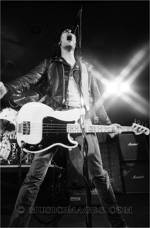 B305-4A.jpg :: Old Waldorf club, San Francisco, Ca. 1/31/78
