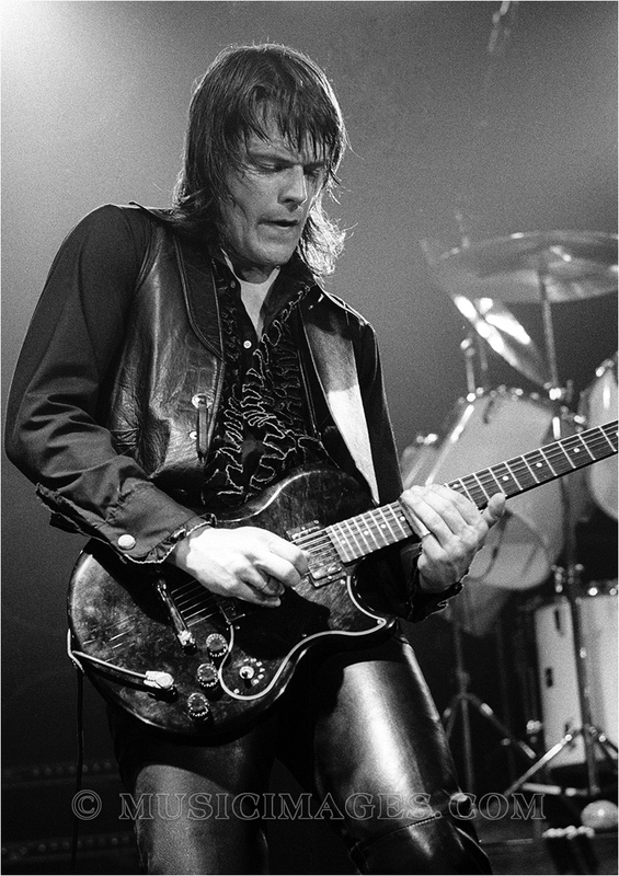 B524-26.jpg :: Oakland Auditorium, Oakland, Ca. 3/24/79