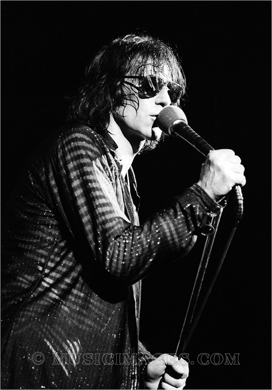 B524-3.jpg :: Oakland Auditorium, Oakland, Ca. 3/24/79