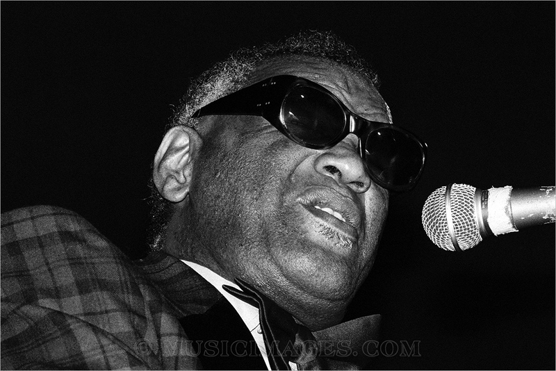 B628-15.jpg :: The Stone nightclub, San Francisco, Ca. 4/25/80