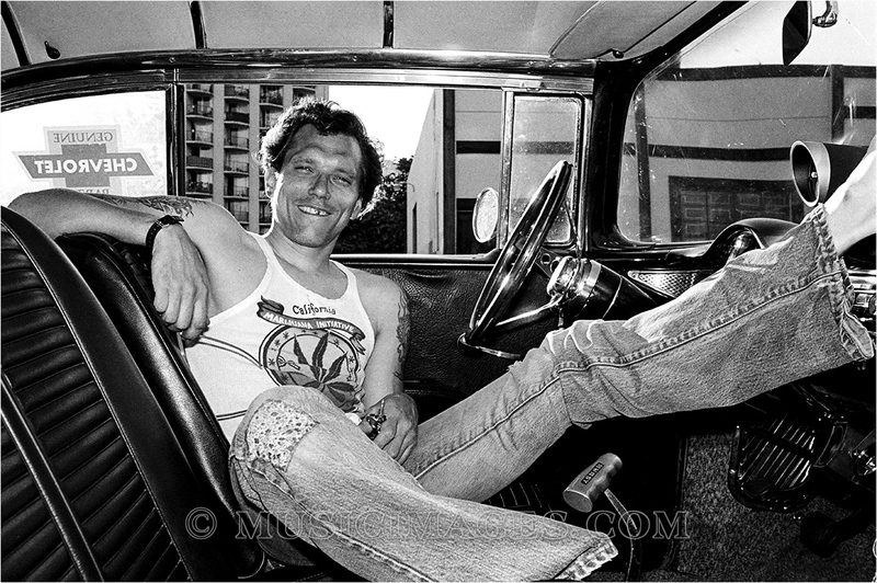 B664-7.jpg :: Jorma in his '57 Chevy - 6/26/80