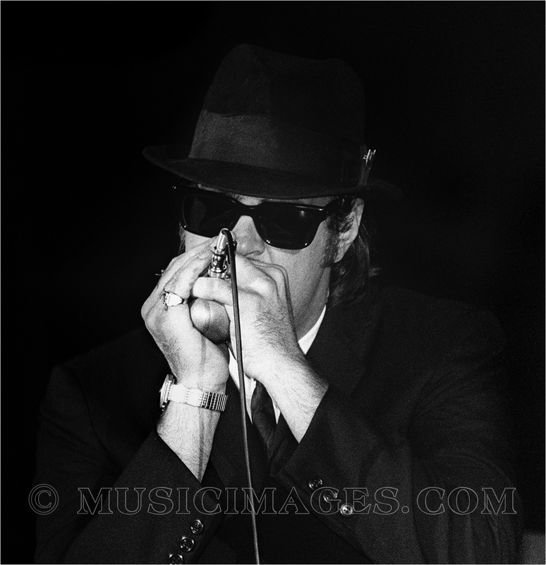 B669-5.jpg :: Dan Ackroyd - Concord Pavilion, Concord, Ca. 7/31/80