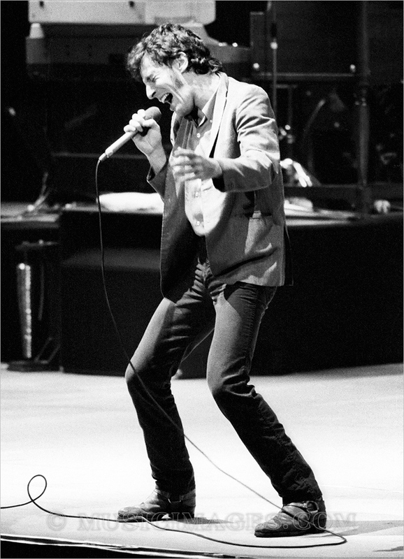 B676-33.jpg :: Oakland Coliseum, Oakland, Ca. 10/27/80