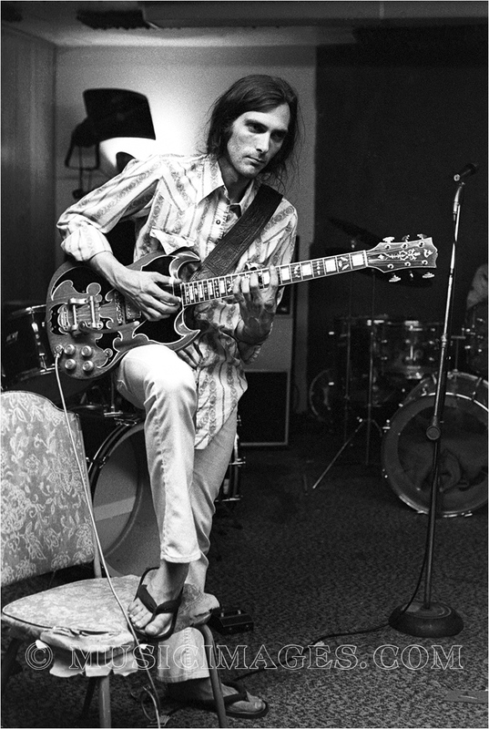 B71-15.jpg :: Rehearsing at John's practice studio - db Labs, San Rafael, Ca. 6/23/76