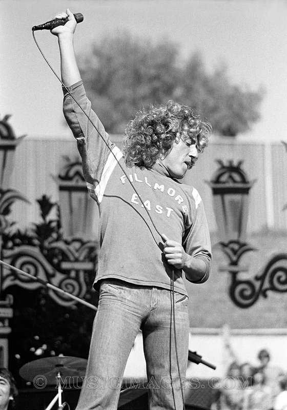 B92-9.jpg :: Oakland Stadium, Oakland, Ca. 10/9/76