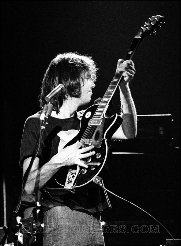 B97-14.jpg :: with Crazy Horse - Berkeley Community Theater 11/2/76
