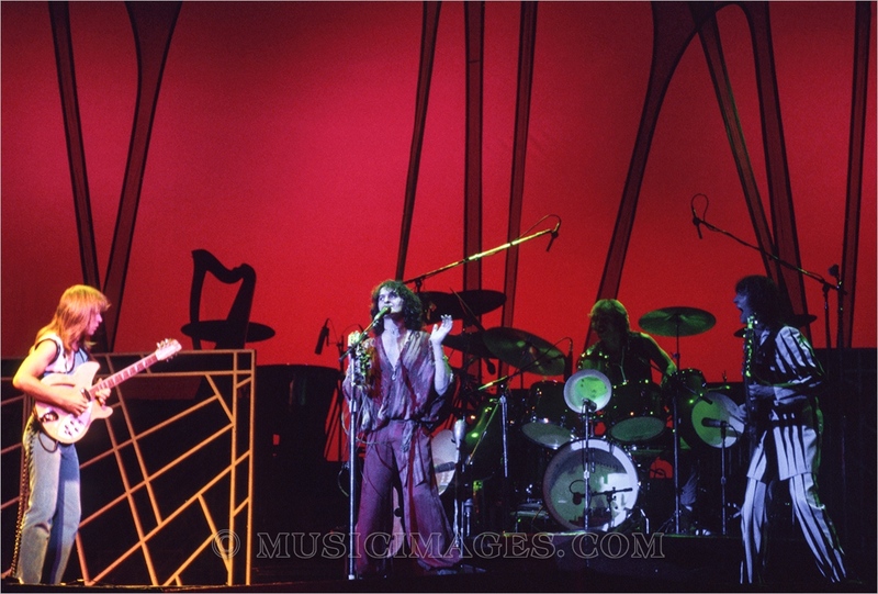C12-14.jpg :: Oakland Coliseum, Oakland, Ca. 9/21/77