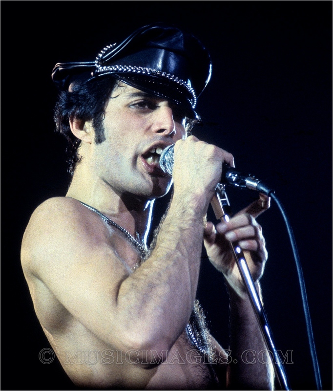 C129-1.jpg :: Oakland Coliseum, Oakland, Ca. 12/16/78