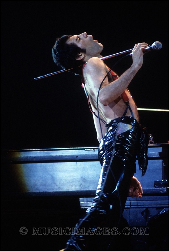 C133-8.jpg :: Oakland Coliseum, Oakland, Ca. 12/16/78