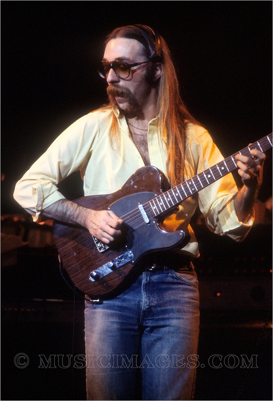C142-8.jpg :: Jeff Baxter - Oakland Coliseum, Oakland, Ca. 12/30/78