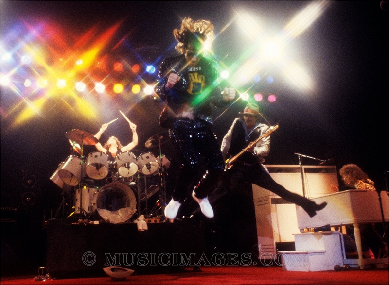 C156-26.jpg :: Oakland Auditorium, Oakland, Ca. 3/24/79