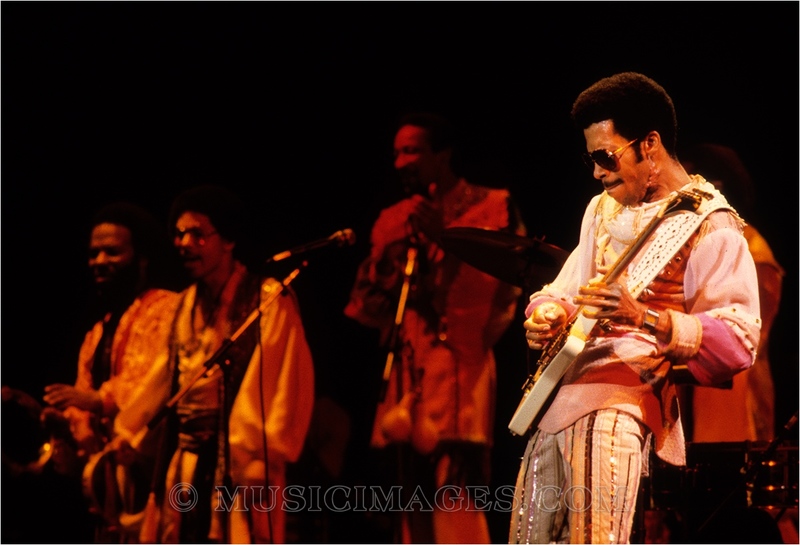 C237-10.jpg :: Oakland Coliseum, Oakland, Ca. 12/1/79