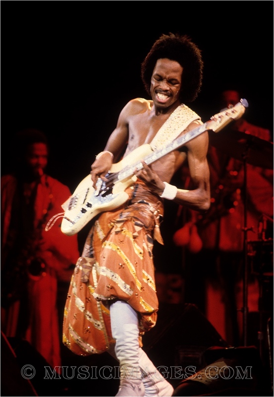 C237-25.jpg :: Oakland Coliseum, Oakland, Ca. 12/1/79