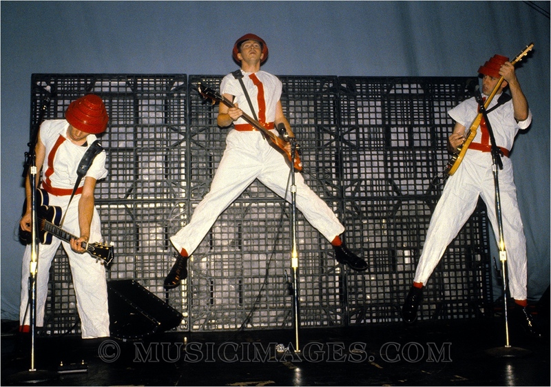 C267-25.jpg :: Devo - Phoenix Theater, Petaluma, Ca - August, 1980