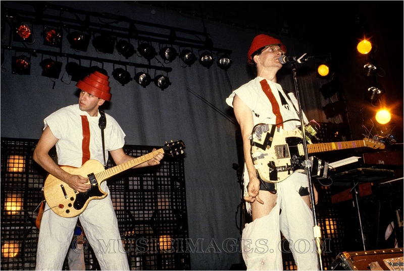 C267-33.jpg :: Devo - Phoenix Theater, Petaluma, Ca - August, 1980