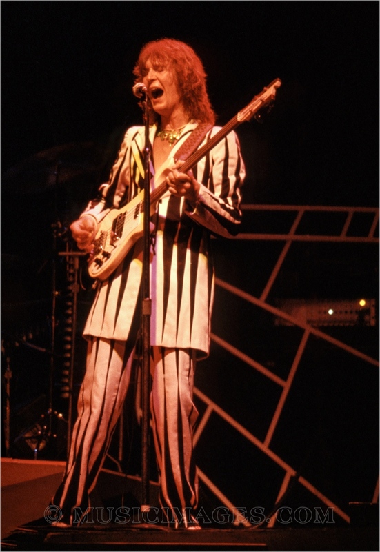 C3-36.jpg :: Oakland Coliseum, Oakland, Ca. 9/21/77
