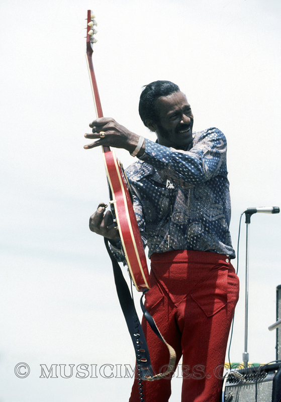 C5-36.jpg :: Chuck Berry (backed by the Billy C. Farlow Band) is playing between races at Golden Gate Fields in Berkeley, Ca. 7/31/77