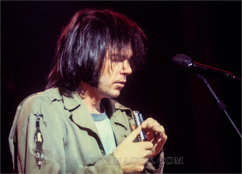 C62-28.jpg :: at The Band's Last Waltz - Winterland, San Francisco, Ca. 11/25/76