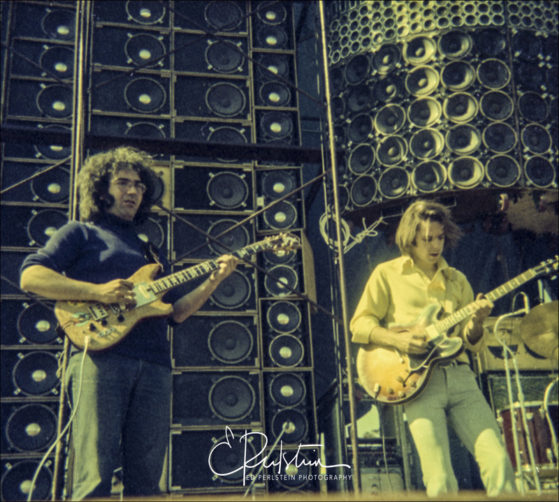 CN281-16v4.jpg :: Grateful Dead perform at Santa Barbara Stadium on May 25, 1974