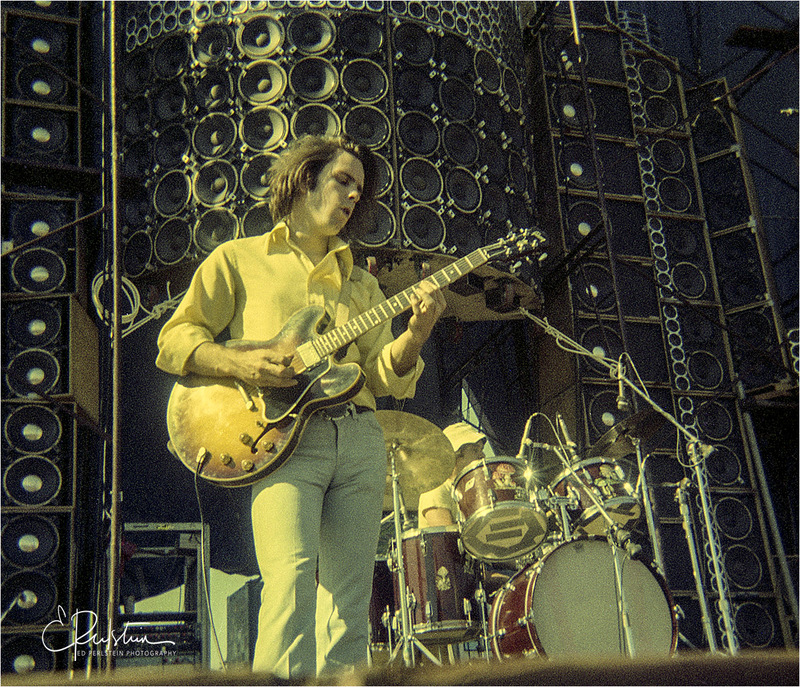 CN281_05.jpg :: Grateful Dead perform at Santa Barbara Stadium on May 25, 1974