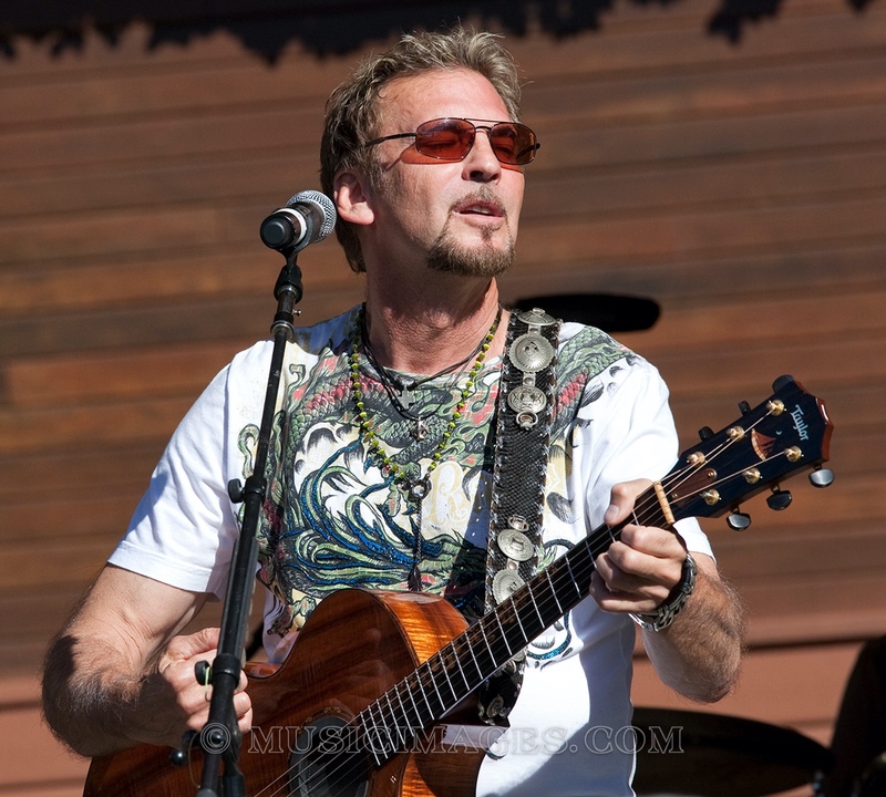 KennyLoggins-060510_0011.jpg :: Rodney Strong Vineyards, Healdsburg, Ca. 6/5/10 