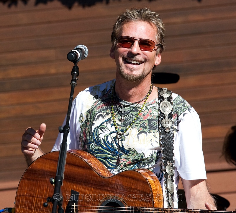 KennyLoggins-060510_0014.jpg :: Rodney Strong Vineyards, Healdsburg, Ca. 6/5/10 