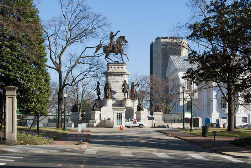 8 RVA State Capitol Entrance.jpg