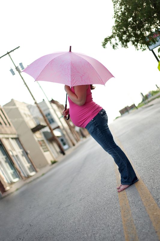 Kansas City Maternity Photographer016.jpg :: maternity, pregnant, pregnancy, portrait, portraits, picture, studio, Kansas City, AE Photography, shoot, baby, outdoor, unique