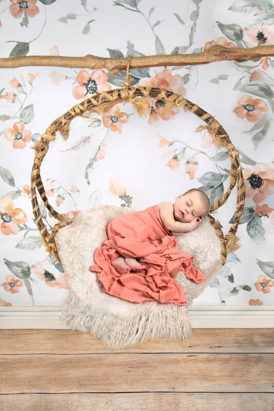 Kansas City Newborn photographer AE Photography.jpg