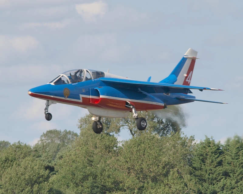 DASSAULT ALPHA JET PATROUILLE DE FRANCE 4 P1014078.jpg :: OLYMPUS DIGITAL CAMERA