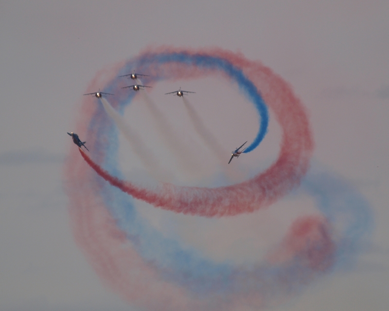 DASSAULT ALPHA JET PATROUILLE DE FRANCE P1015707.jpg :: OLYMPUS DIGITAL CAMERA