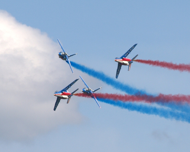 DASSAULT ALPHA JET PATROUILLE DE FRANCE P1017262(1).jpg