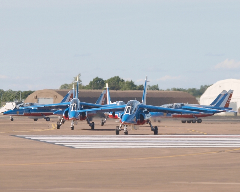 DASSAULT ALPHA JET PATROUILLE DE FRANCE P1017380(1).jpg :: OLYMPUS DIGITAL CAMERA