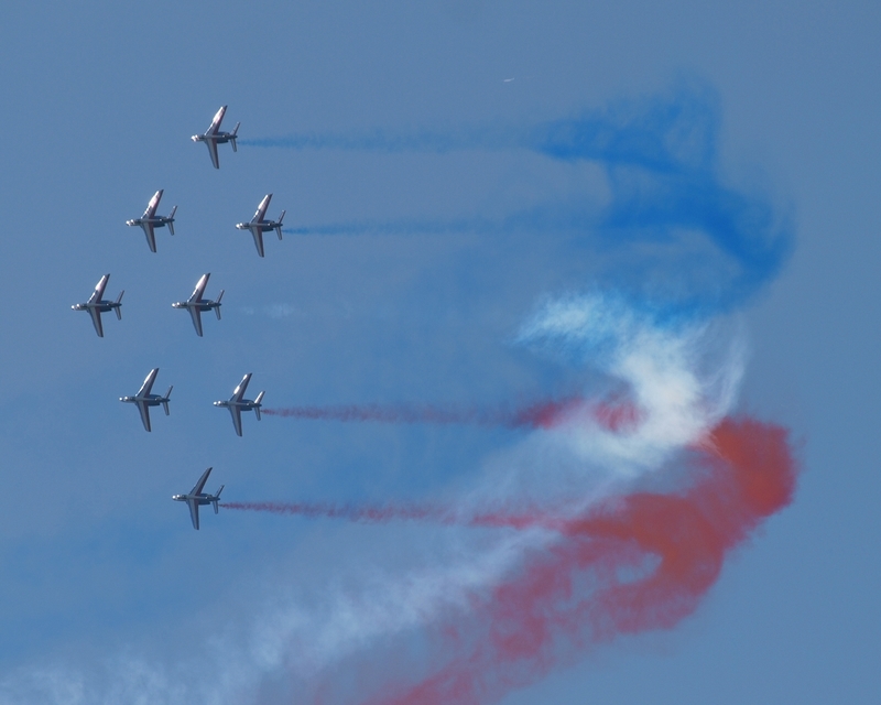 DASSAULT ALPHA JET PATROUILLE DE FRANCE P1017396(1).jpg :: OLYMPUS DIGITAL CAMERA